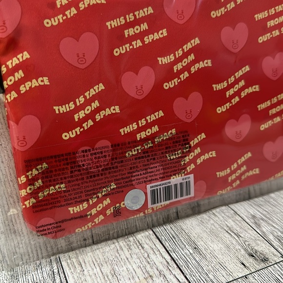 BT21 this is tata from out ta space character pouch red bag new - Picture 5 of 5